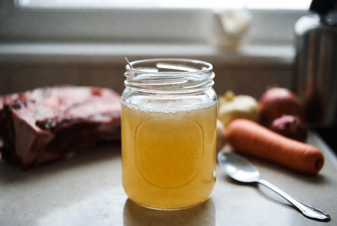 Por qué añadir este sencillo alimento a tu rutina diaria puede favorecer la comodidad articular a medida que envejeces