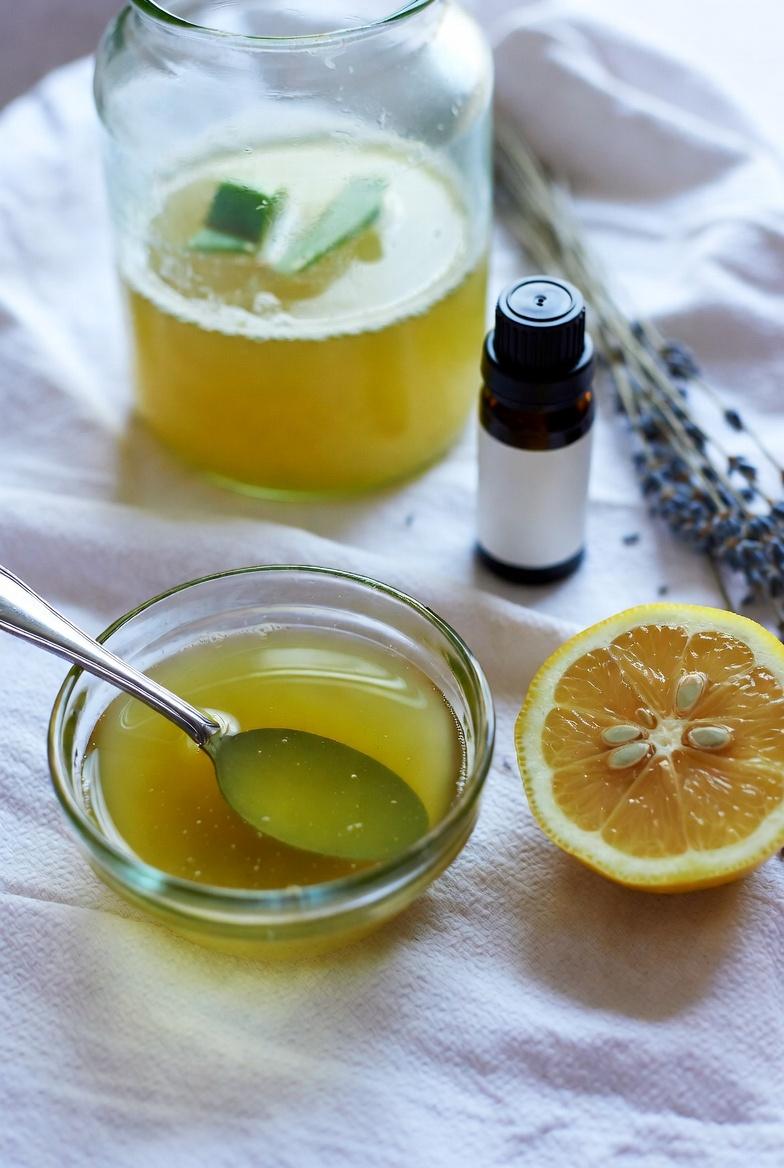 Explorando el sencillo remedio casero de la abuela: ingredientes naturales para favorecer la comodidad y la circulación en las piernas